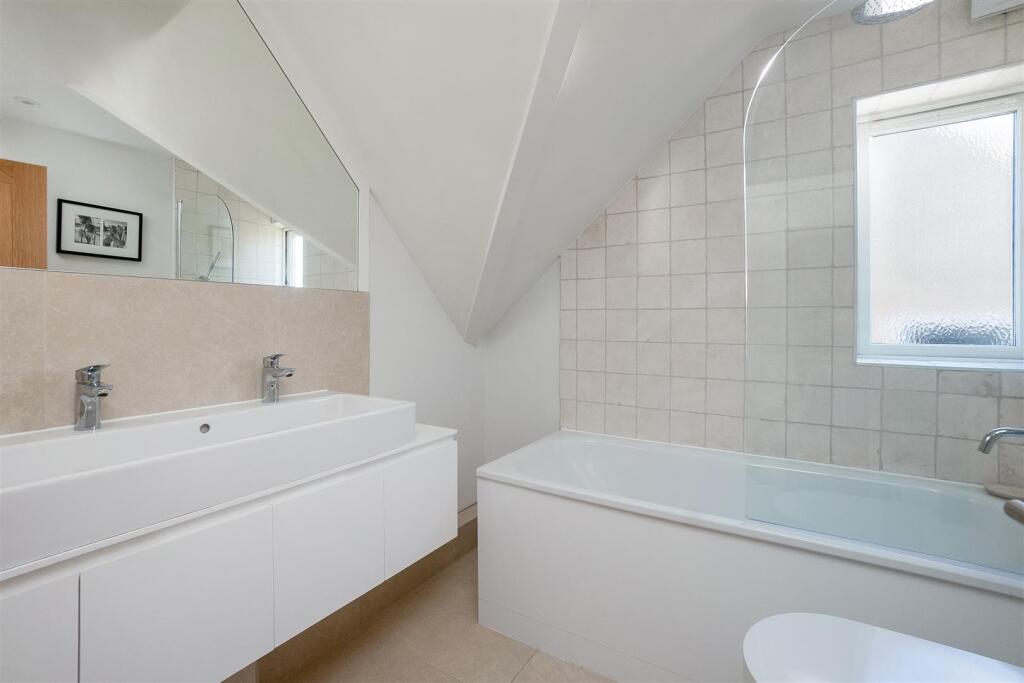 37 Meon Road - 1798-19.jpg