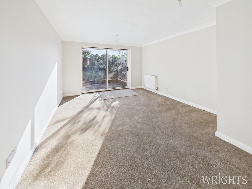 CAM02796G0-PR0499...