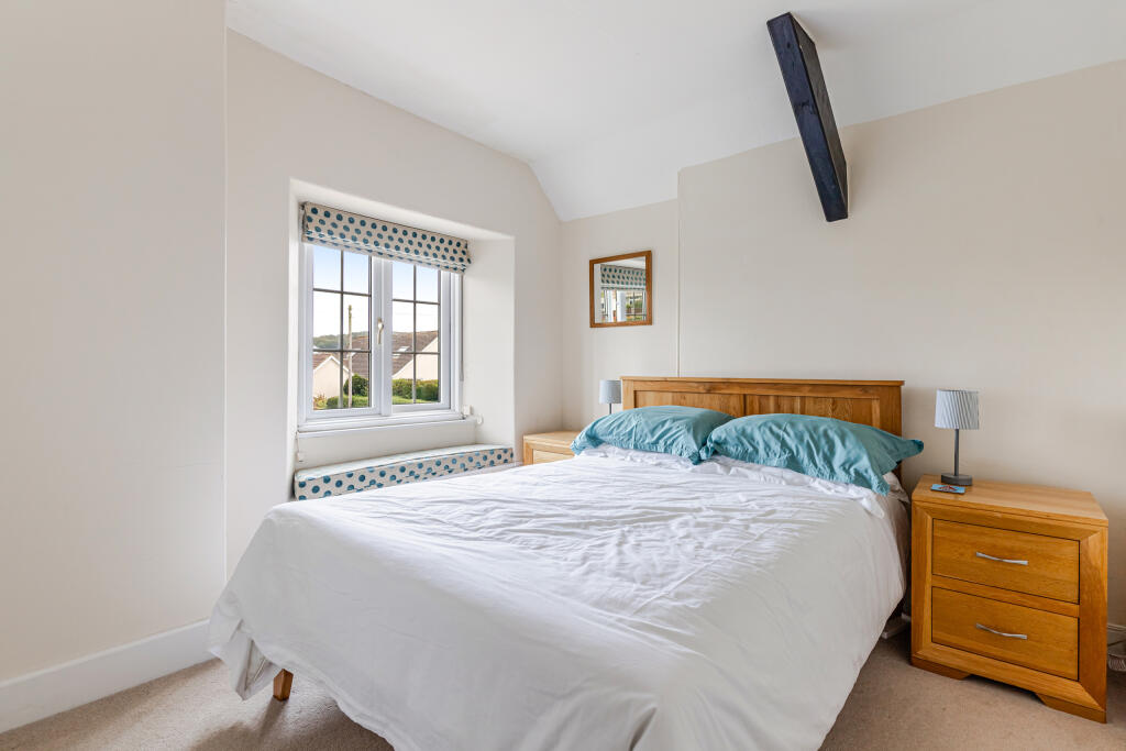 A24 - Bramble Cottage, Chillington - 250916