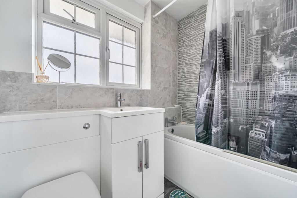 1376939-15-690cb1...