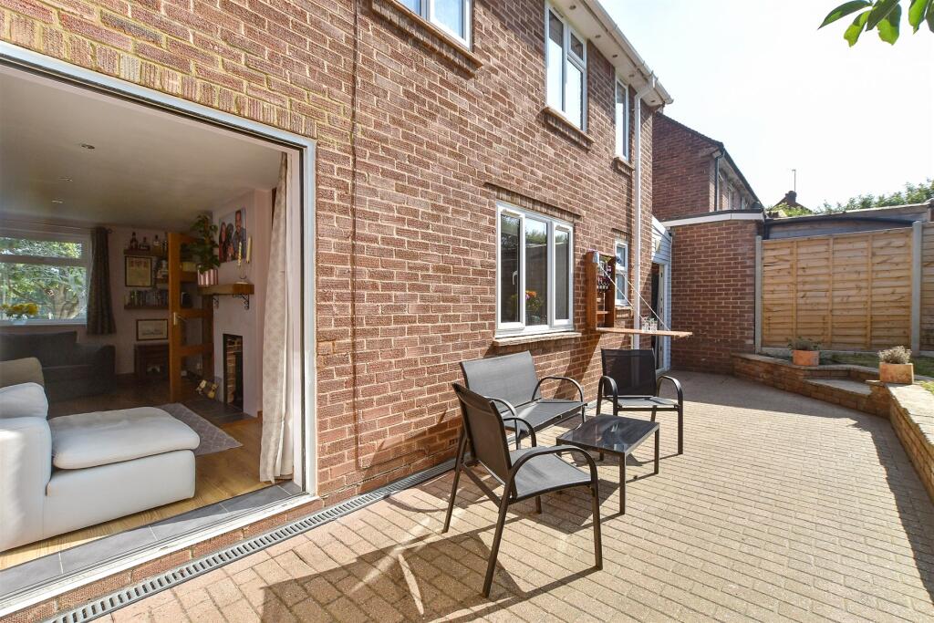 External Lifestyle Photograph
