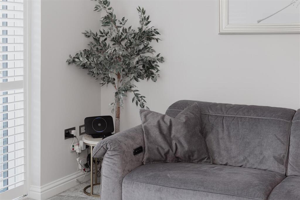 Tulyar Mews, Nork Gardens, Banstead