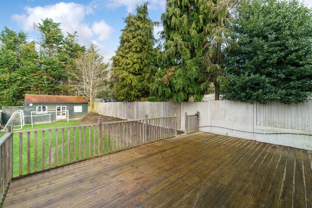 CASTLE AVENUE (7).jpg