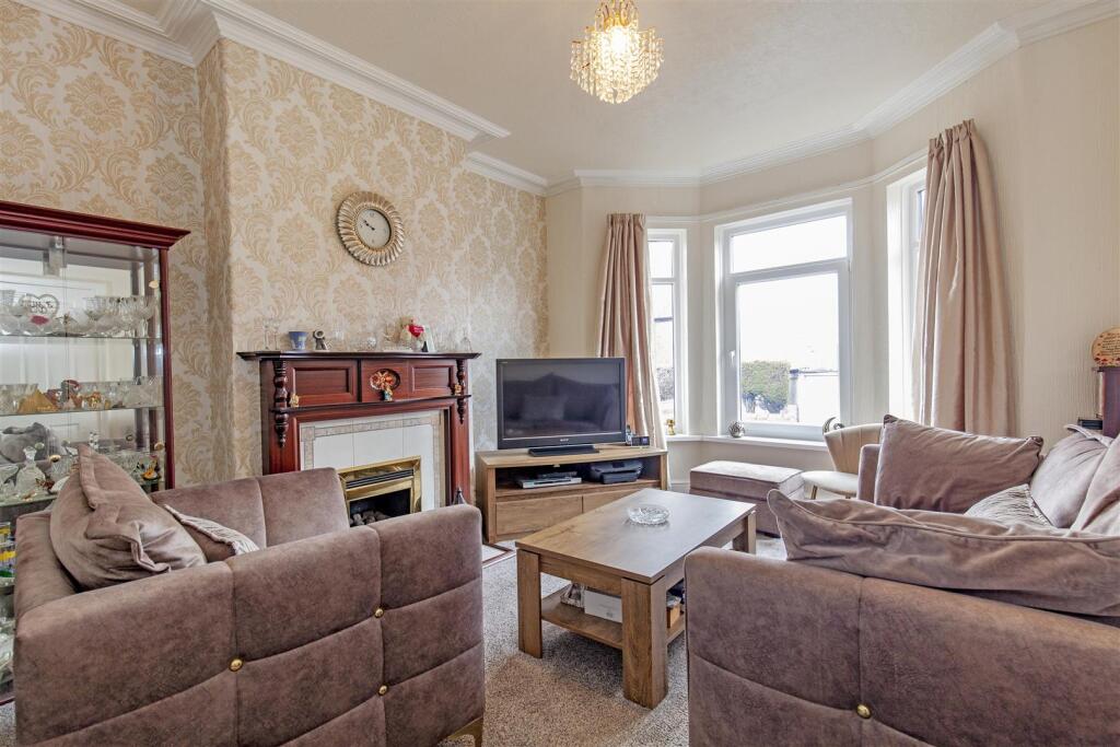 Reception Room-1.jpg