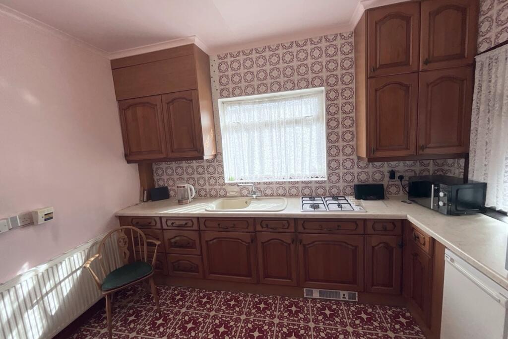 kitchen/dining room