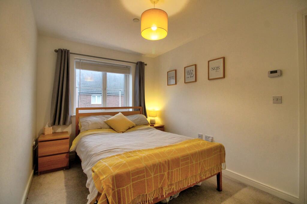 IMG_7667_8_9_Interior 4