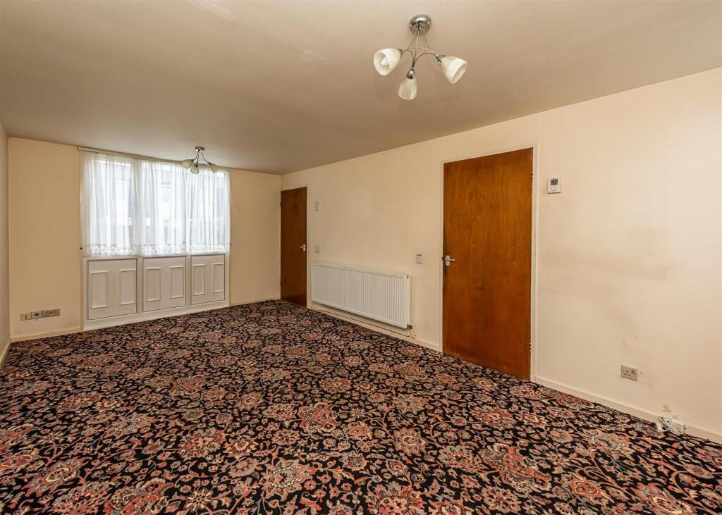 70 Warstones Drive-04.jpg