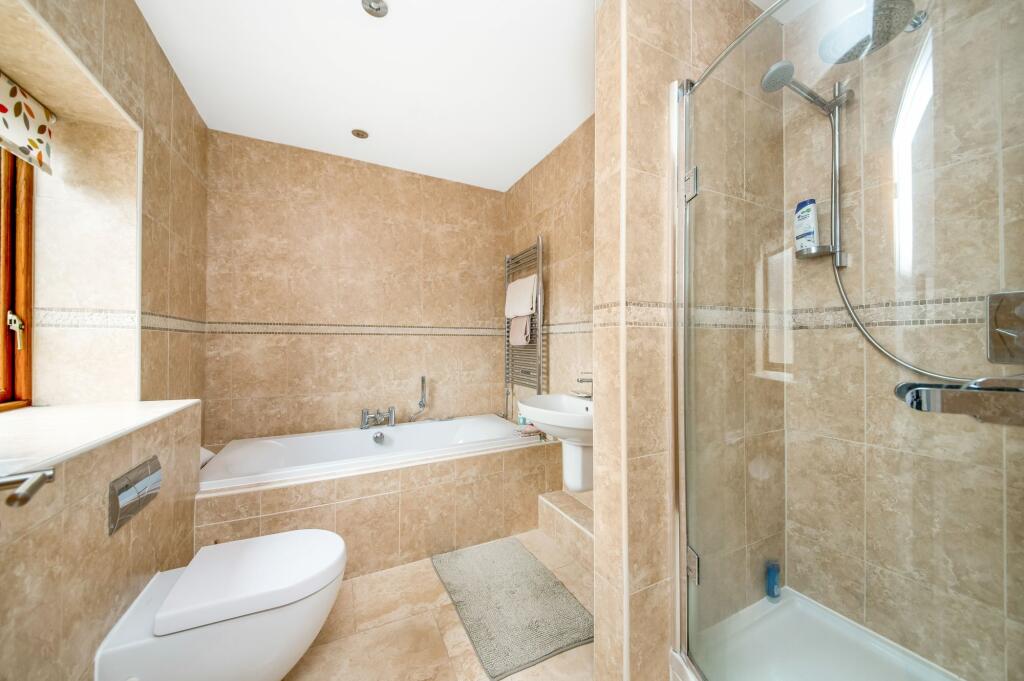 HOUSE BATHROOM