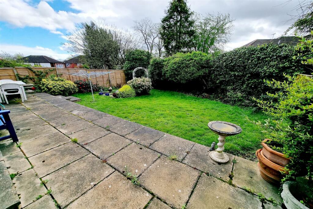 REAR GARDEN: