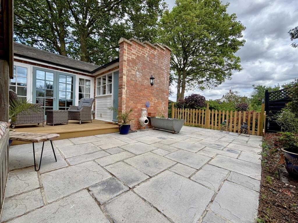 Garden Terrace