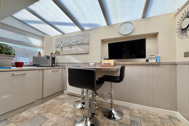 Re-styled Kitchen/Breakfast