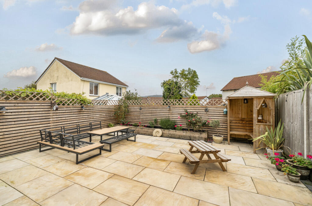 1365820-2-68ee1cd...