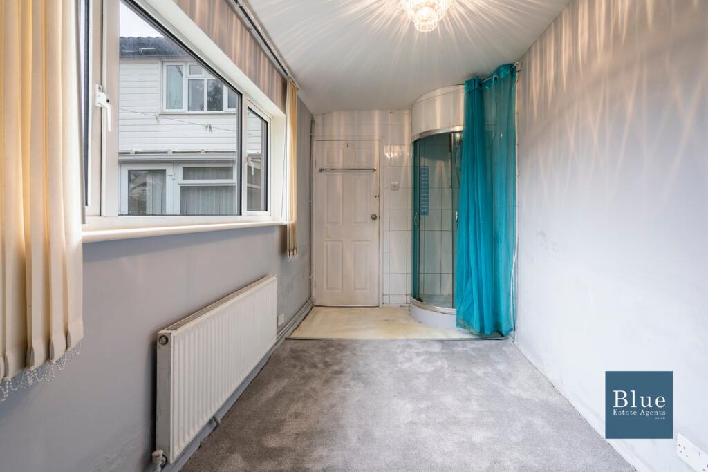 Downstairs Double Bedroom