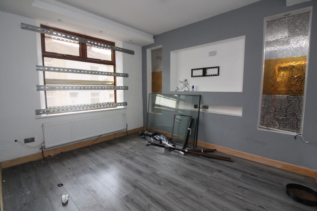 Lounge T202508291535.jpg