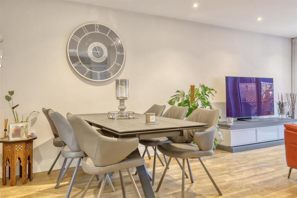 img_4775_5 copy 2.jpg