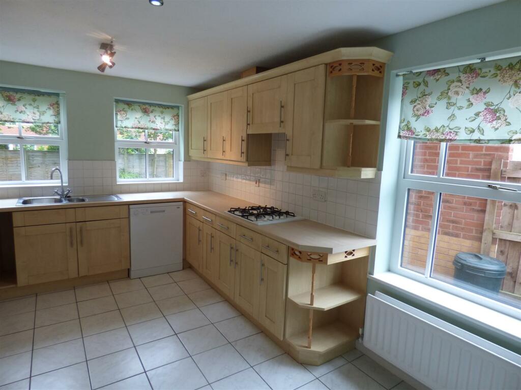 kitchen (1).JPG
