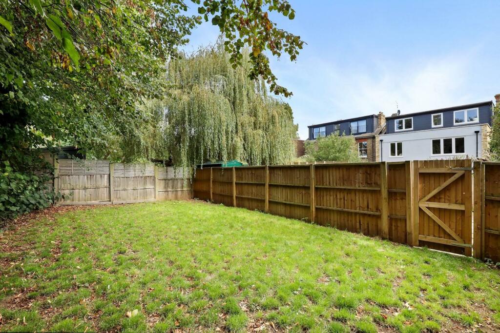 14-9d4bJHPropWorld - Flat 1, 49 Newlands Park - 41
