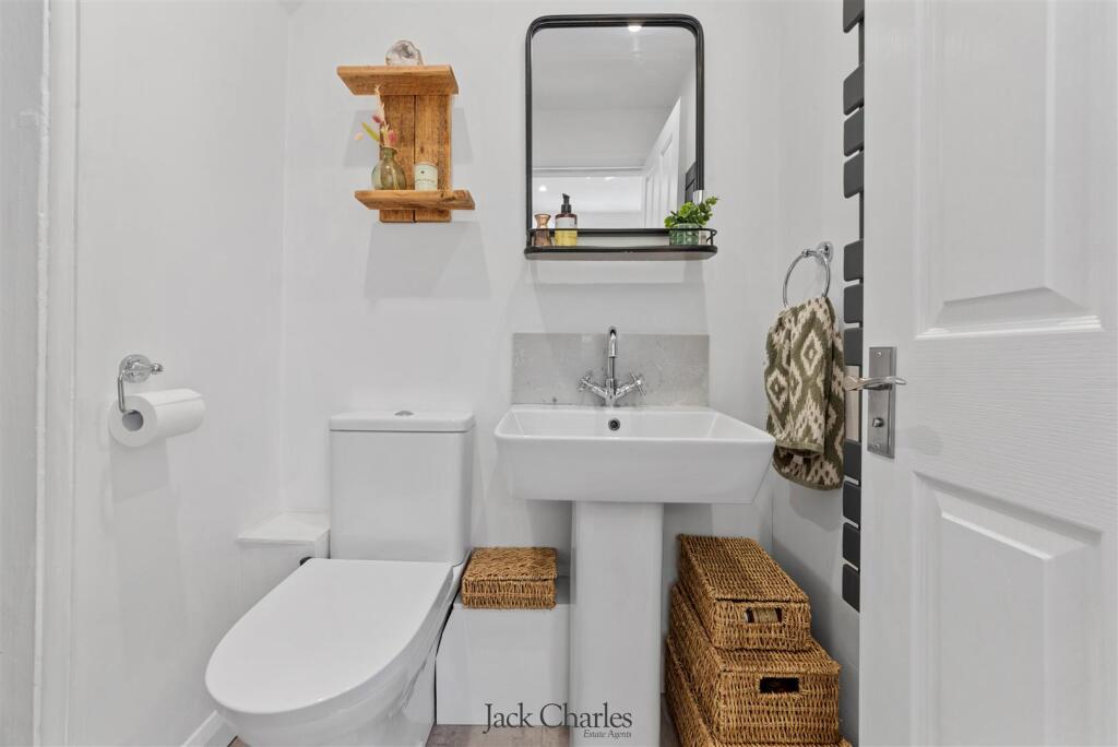 26 Riding Lane-26.jpg