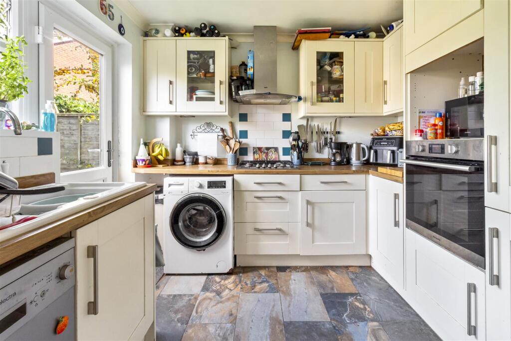 65 Southfields Road_006.JPG