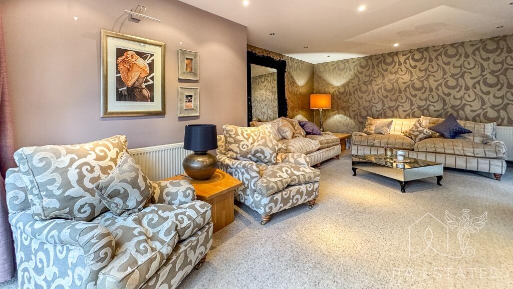 Reception room.