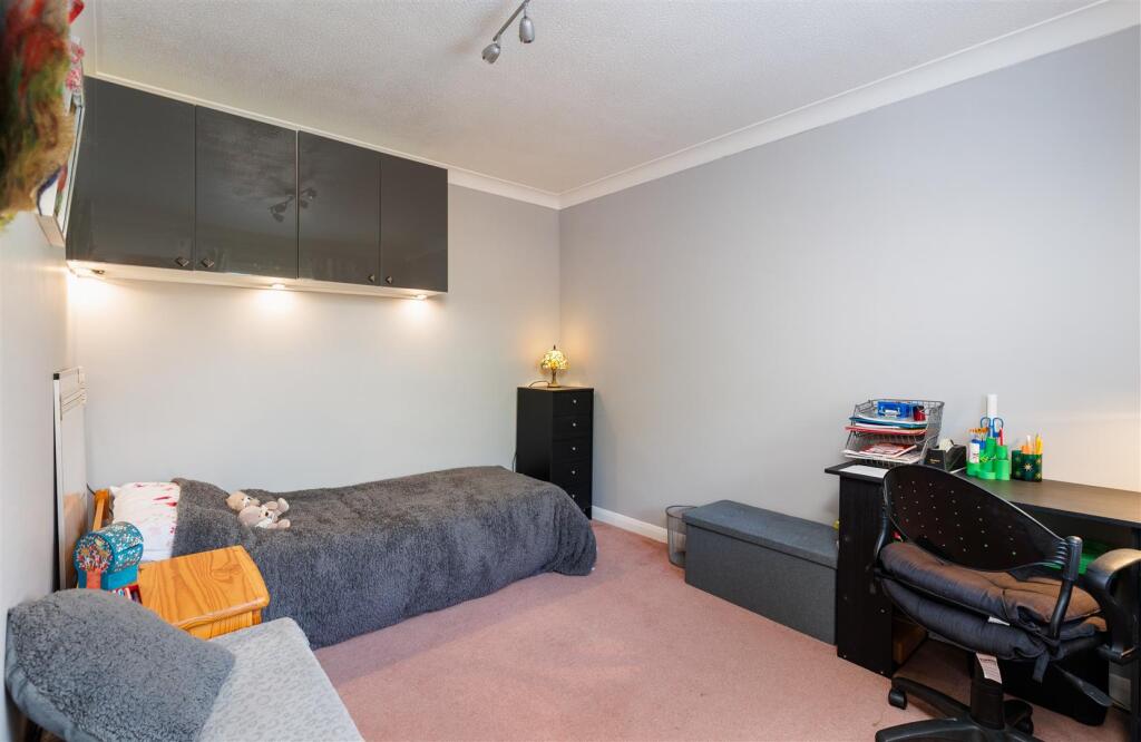 Study/Bedroom 4