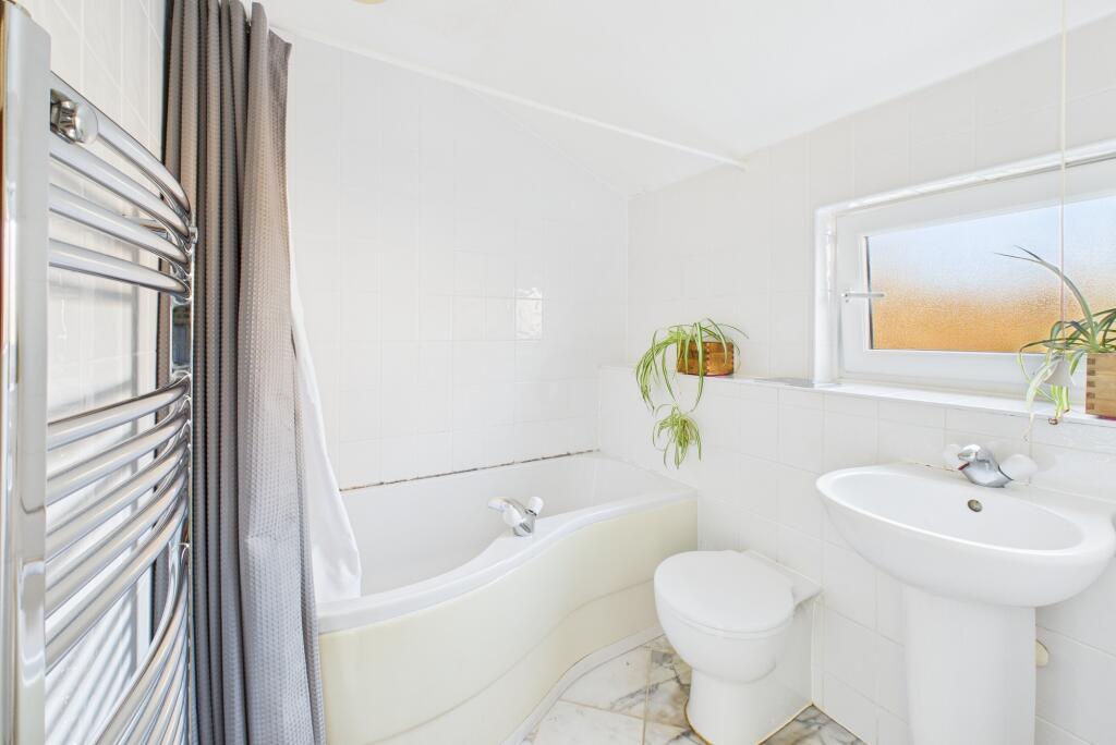 CAM02545G0-PR0531-STILL024