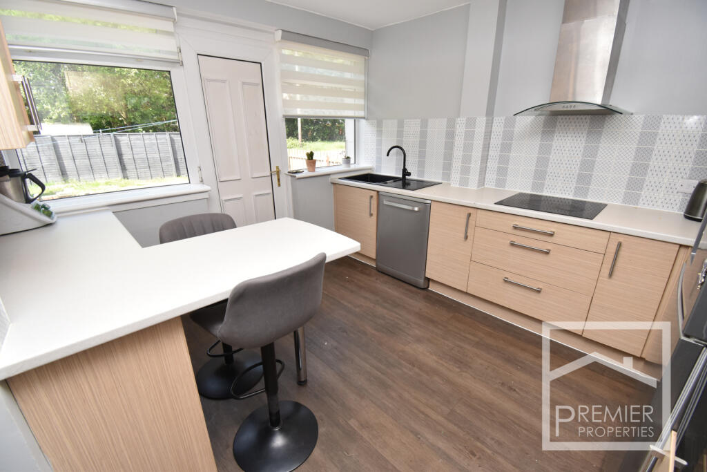 Kitchen breakfast room