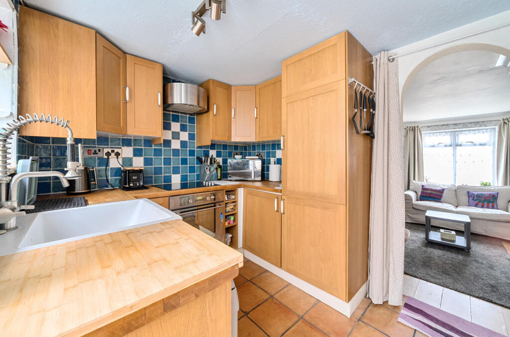 1344126-7-68ada39...