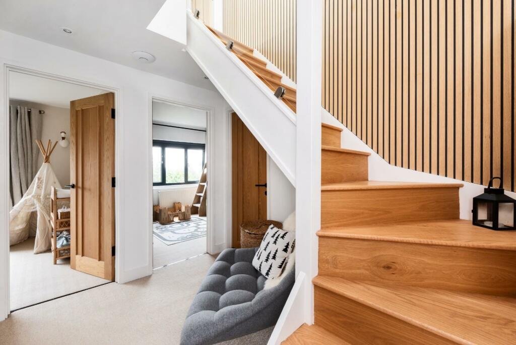 21 West View Road, Batheaston BA1 7PN-16.jpg