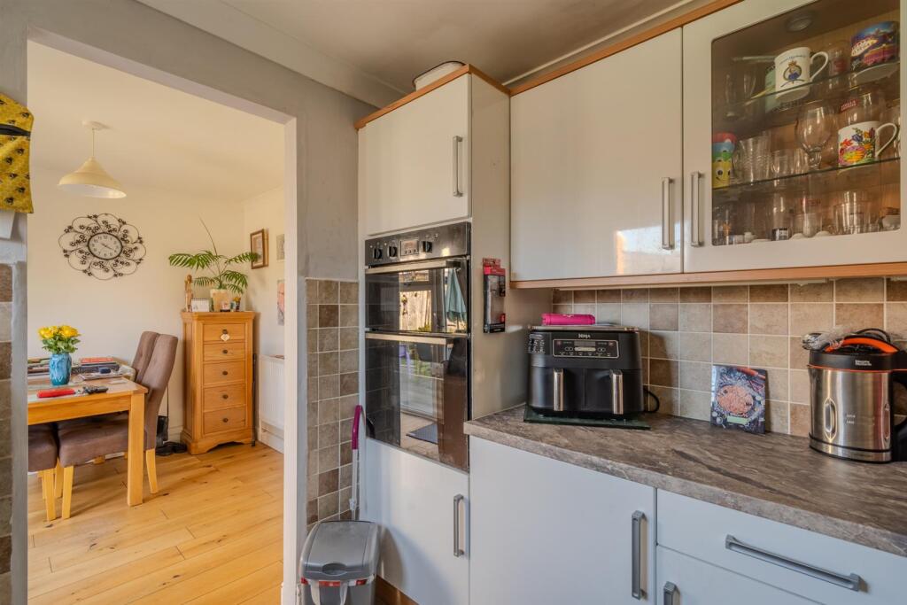 203 Charston-10.jpg