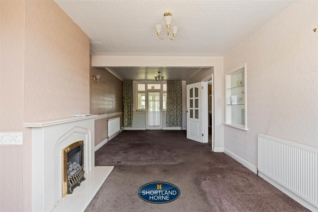 Lounge / Dining Room