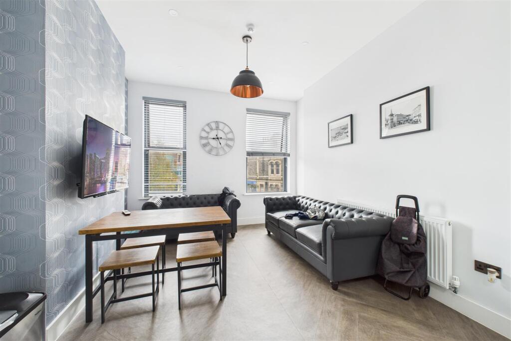 Flat 1 | 1 - 3, Old Church Road Clevedon, North So