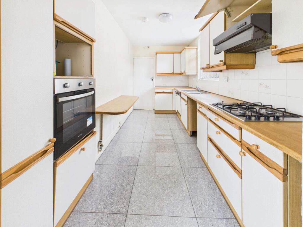 Kitchen/utility