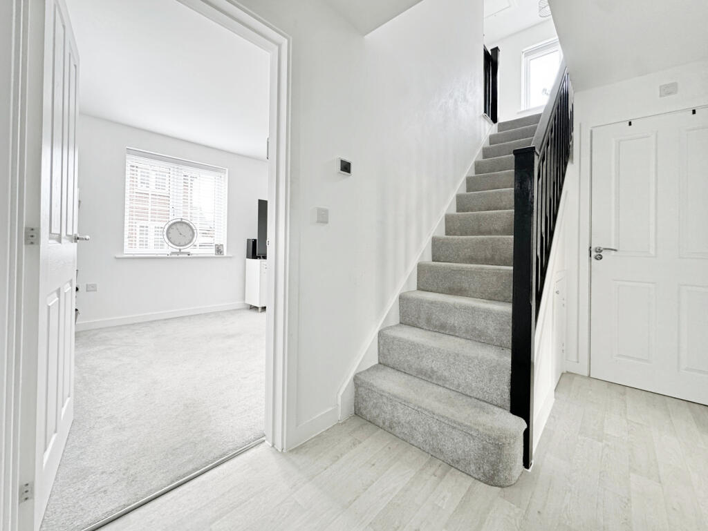 27 Oak Tree Road, Great Glen, Leicester, LE8 9HP