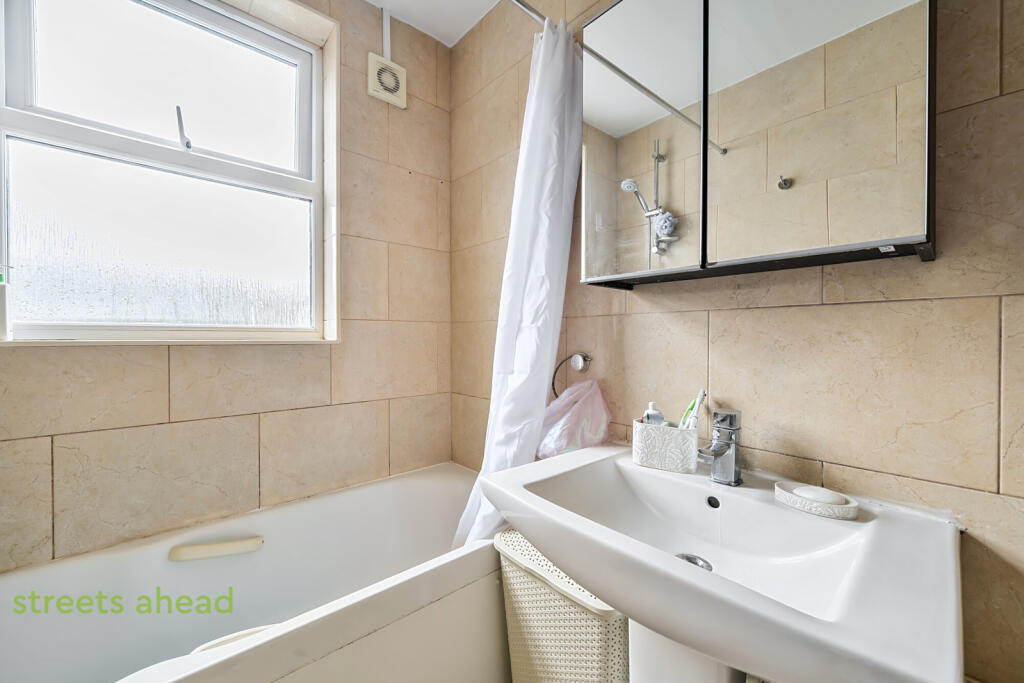 cdb95843-eabb-4c4...