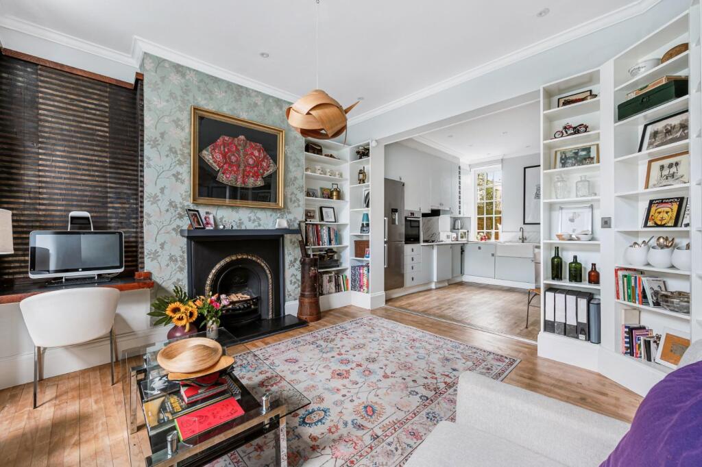 18 Gunnersbury Lane-4.jpg