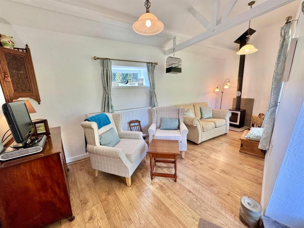 PHOTO-2025-05-07-11-55-17 (5).jpg