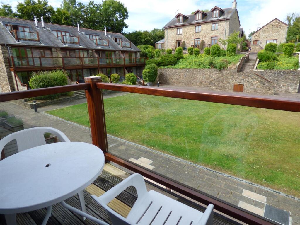 Bedroom 2 Balcony.JPG