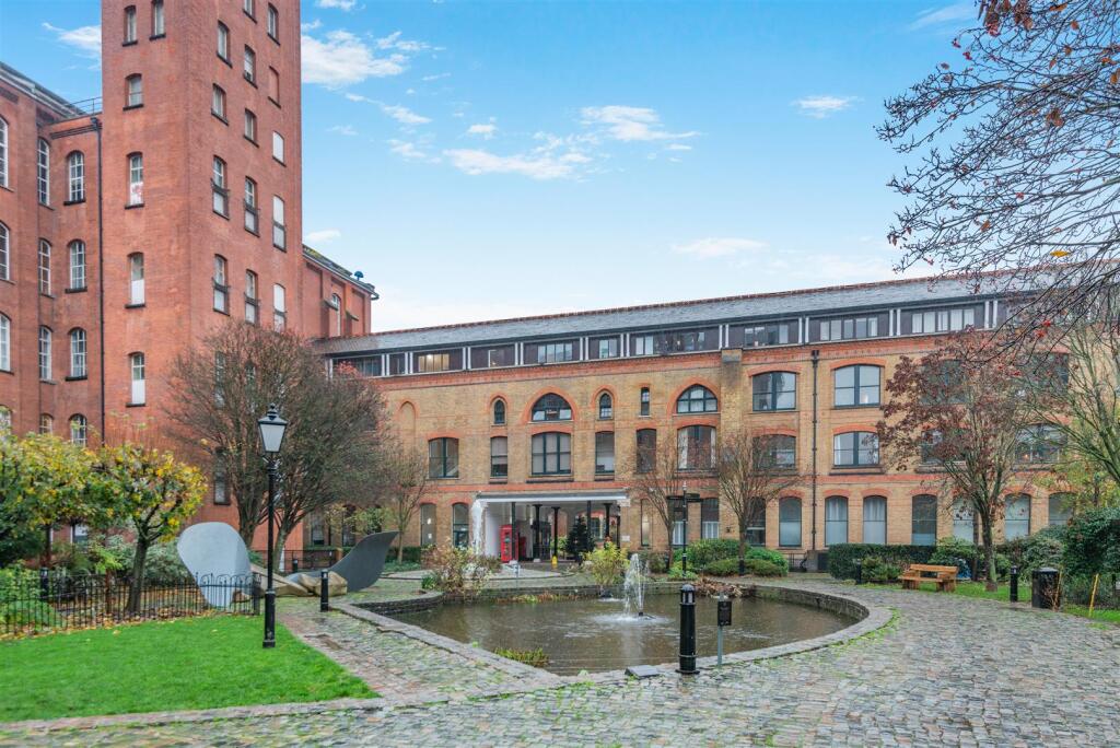 Blondin Street, London