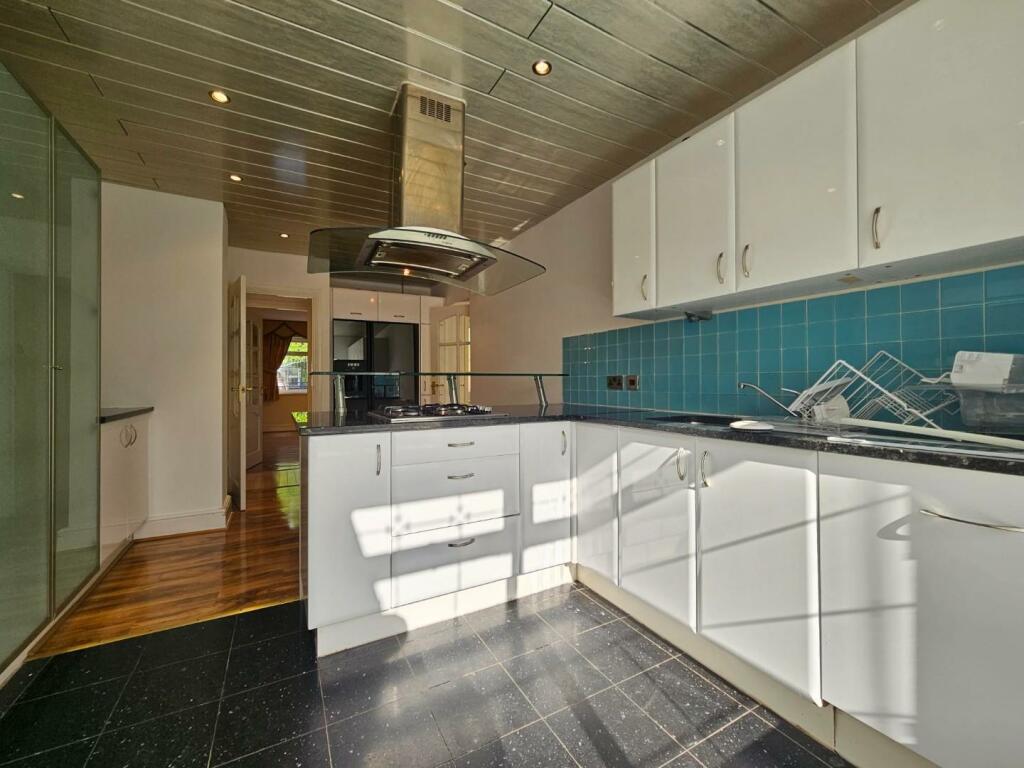 Breakfast Kitchen 2