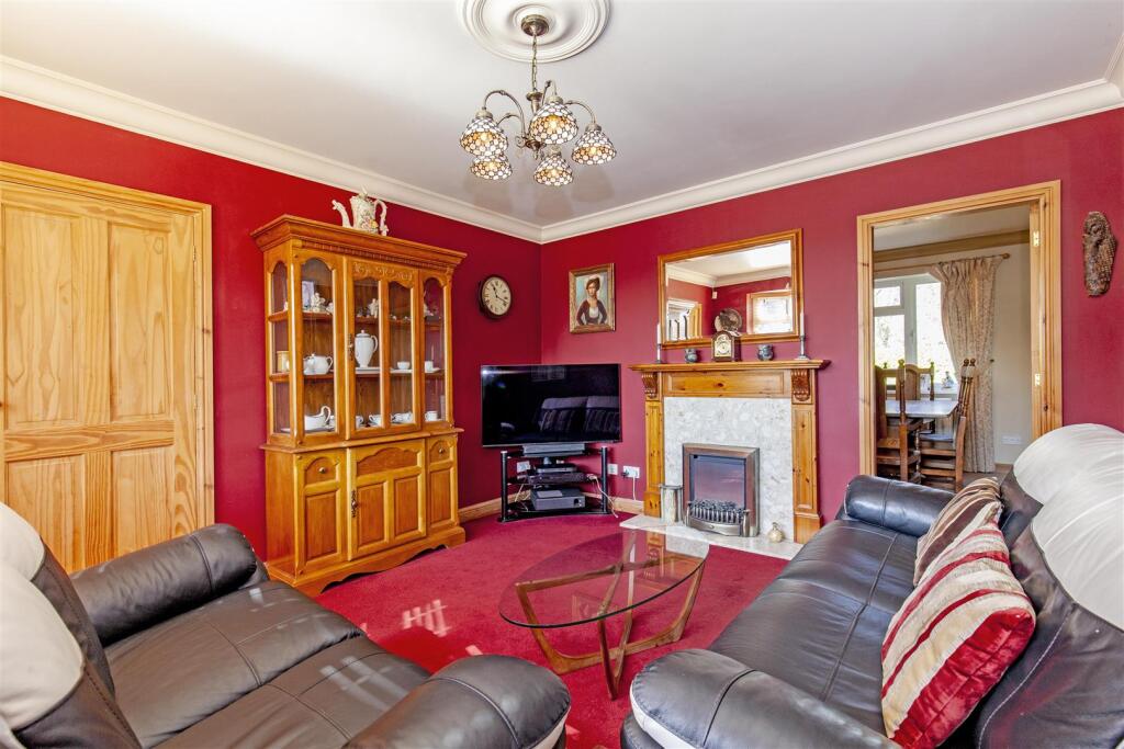 Reception Room-3.jpg