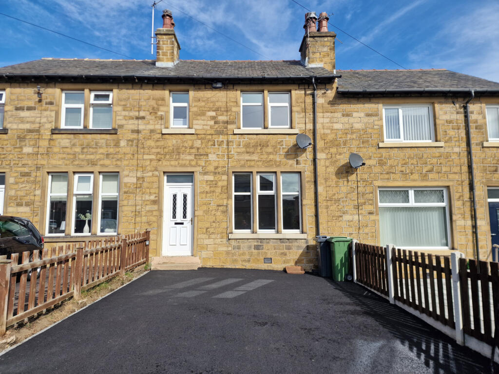 3 Bed Terraced House To Rent