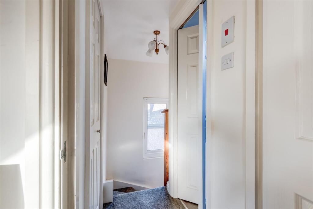 330MiddlewoodRoad(Interior)-27.jpg