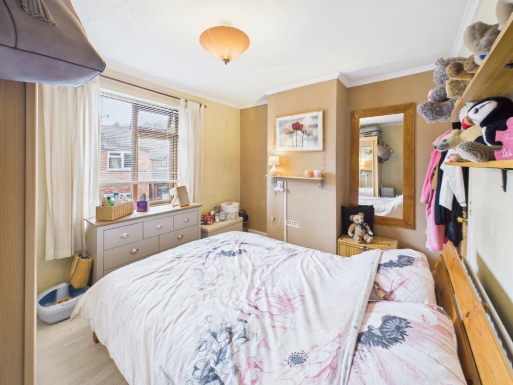 CAM01740G0-PR0428-STILL028