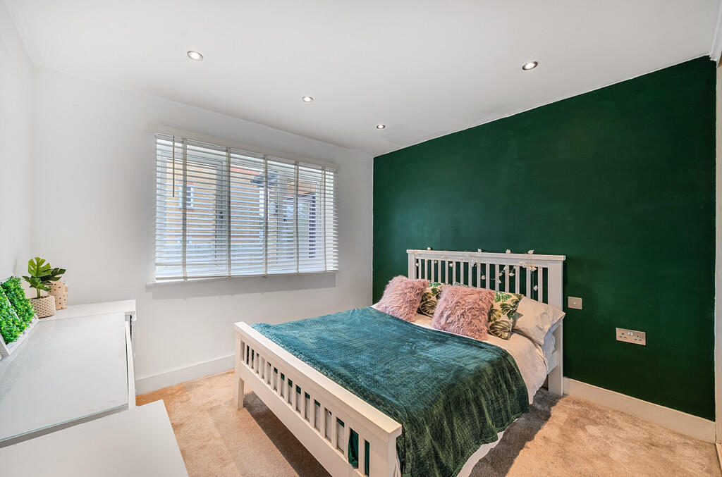 1303368-18-683f2f...