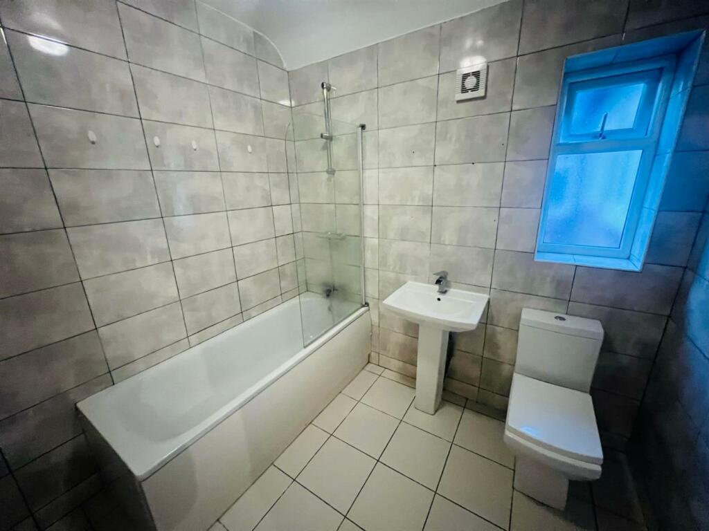 Bathroom.jpeg