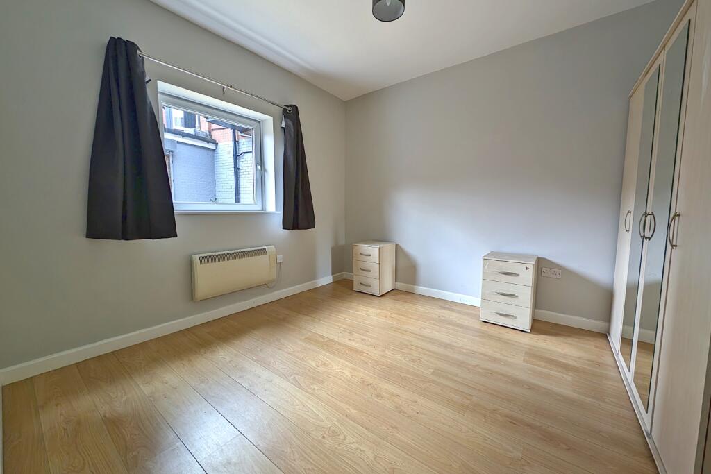 Flat 1 Bedroom