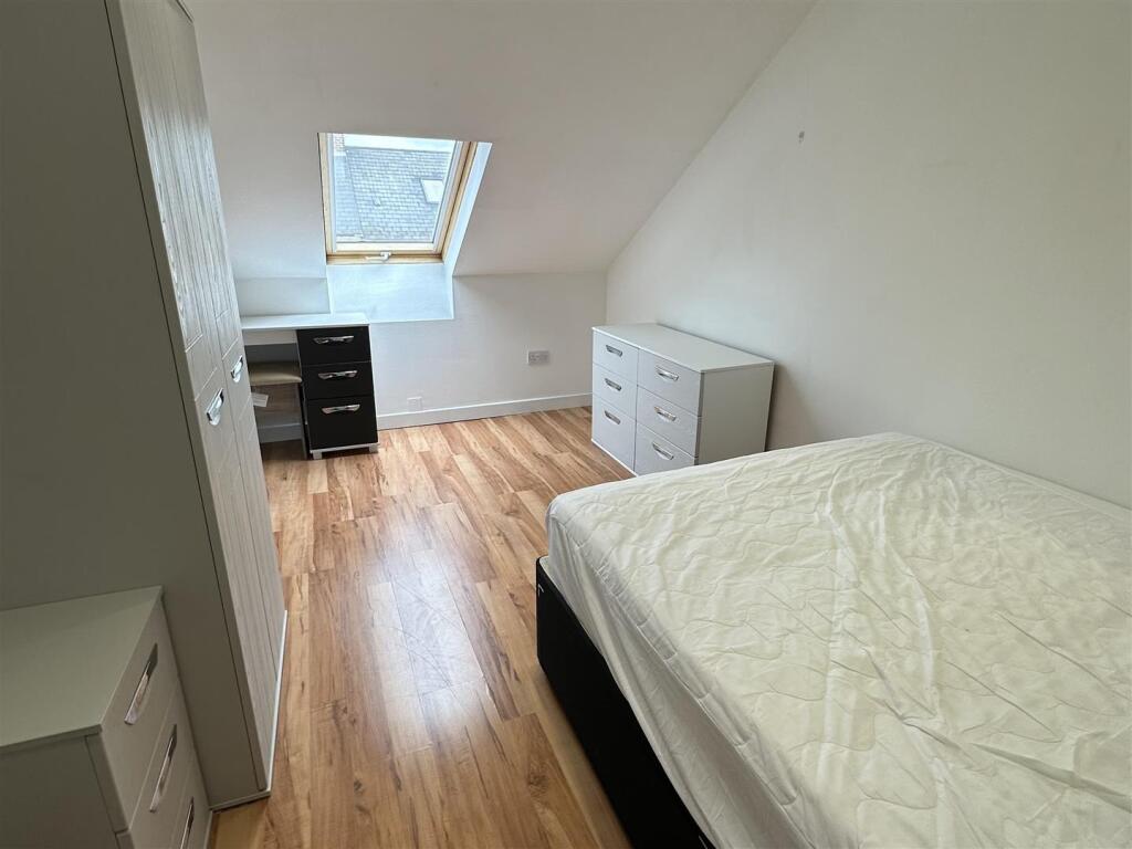 Bedroom.jpg