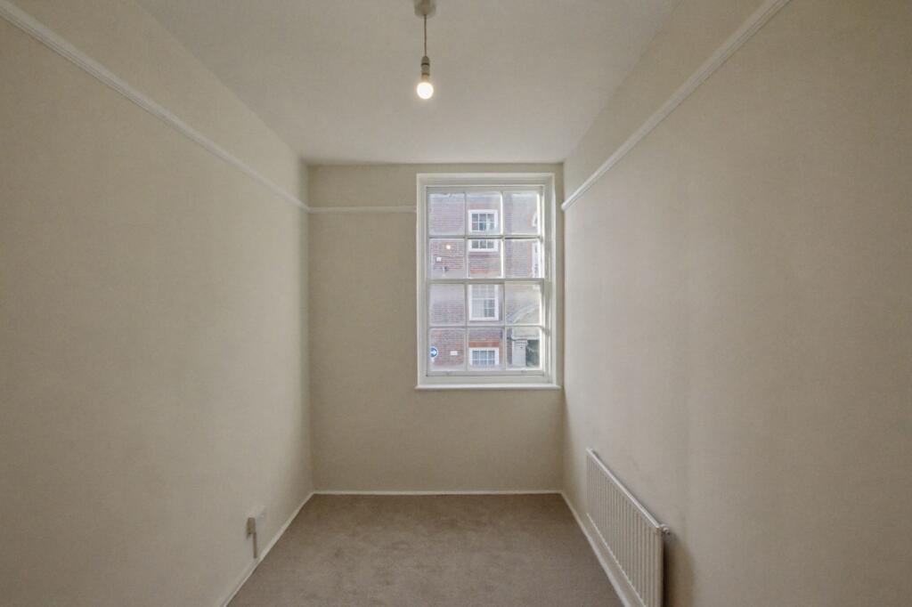 Flat 4 Block A, Peabody Estate, Fulham Palace Road Hammersmith, London W6 9PG