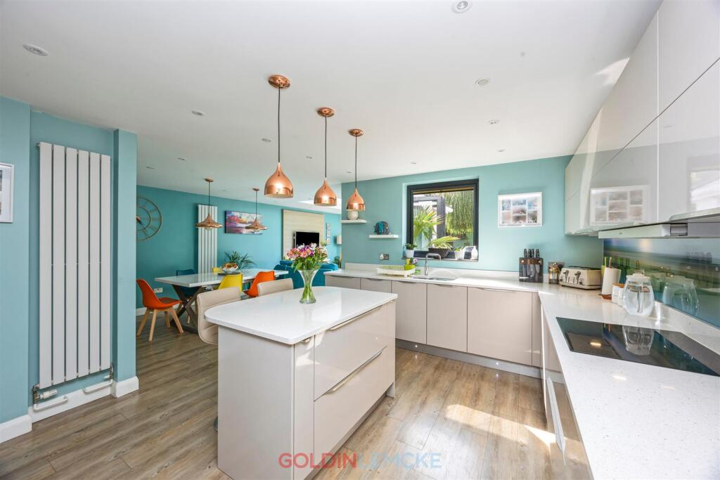 Kitchen/Family Room